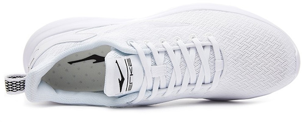 鴻星爾克 網布 低筒 運動鞋 男款 潔白色 Lookbook 鴻星爾克 網布 低筒 運動鞋 男款 潔白色