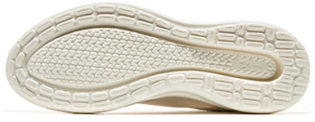 鴻星爾克 彈力 舒適緩衝 低筒 跑步鞋 男款 米白 Shop 鴻星爾克 彈力 舒適緩衝 低筒 跑步鞋 男款 米白