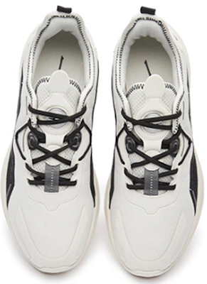 鴻星爾克 輕便反彈 低筒 跑步鞋 男款 白黑 Lookbook 鴻星爾克 輕便反彈 低筒 跑步鞋 男款 白黑