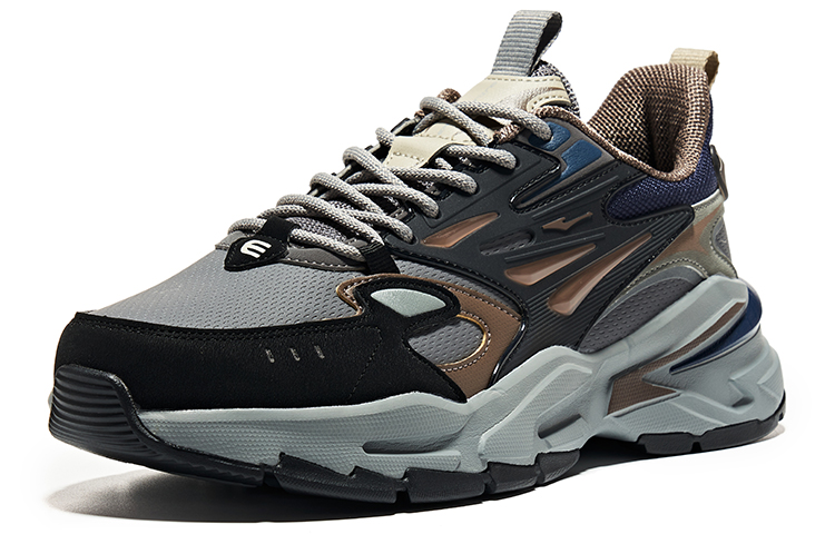 Lookbook ERKE Xtep Penyerap Guncangan Rendah 'Abu-abu' 11122303480-105