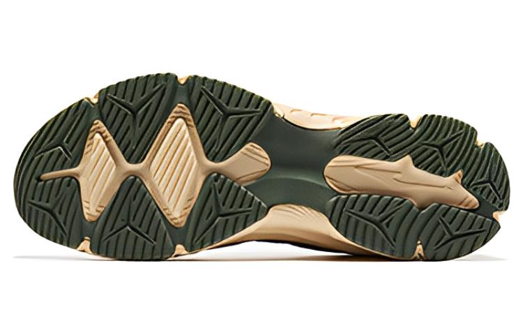 Shop ERKE XTEP 트레일 '브라운 그린' (ERKE XTEP Teureil 'Beuraun Geurin') 51123202243-807