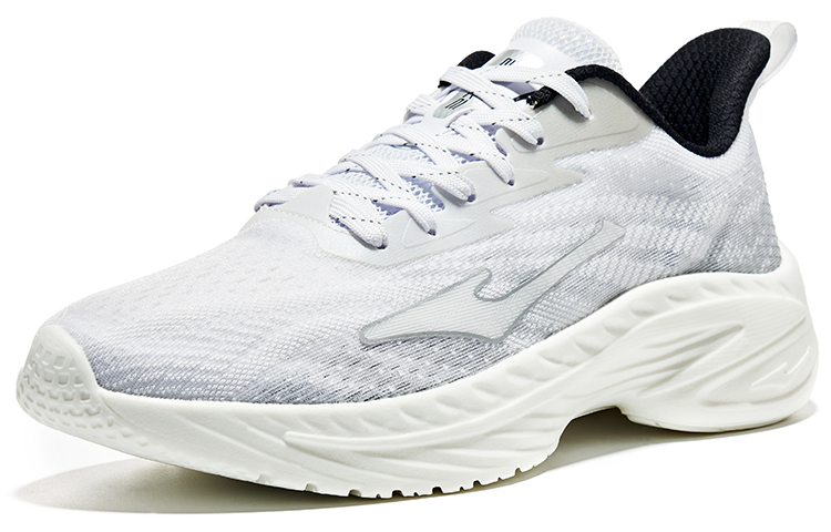 Lookbook 鸿星尔克 启行 防滑耐磨 低筒 跑步鞋 男款 正白正黑