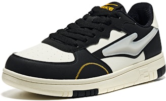 ERKE Xtep Warrior Low 'Putih Hitam' 11122301103-006 Lookbook ERKE Xtep Warrior Low 'Putih Hitam' 11122301103-006