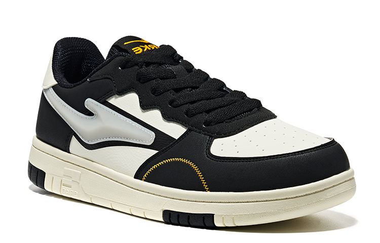 Shop 엑스텝 워리어 로우 '화이트 블랙' (ERKE 생략 - 이미 엑스텝 브랜드임) 11122301103-006