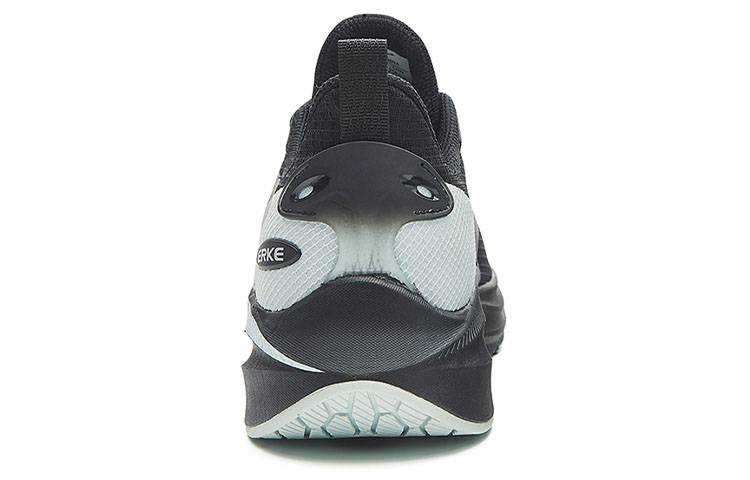 Shop 鸿星尔克追风‘黑色针织网面透气低帮跑鞋’ 51122103294-001