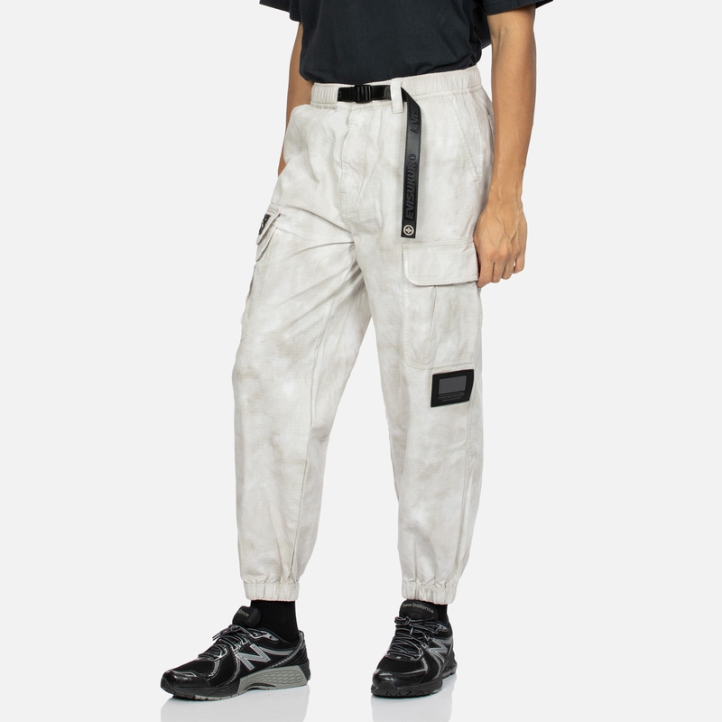 Shop EVISU 刺繡家紋設計可調腰帶休閒褲 2ESGNM4PO5115LFCT