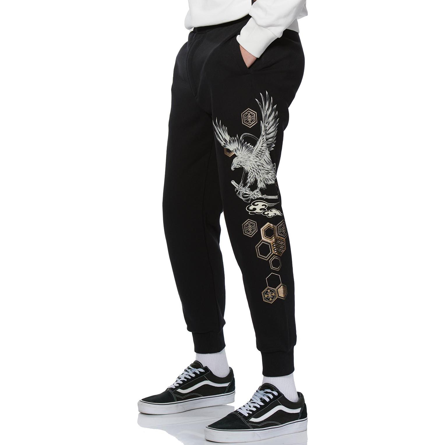 Sizing EVISU Joggers Negros con Estampado de Águila y Patrón Kamon. 2EAHTM0SP482XX