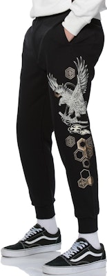 EVISU Joggers Negros con Estampado de Águila y Patrón Kamon. 2EAHTM0SP482XX Sizing EVISU Joggers Negros con Estampado de Águila y Patrón Kamon. 2EAHTM0SP482XX