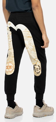 EVISU 黑色大M印花休閒運動褲. 2ESHTM4SP1054XXCT Shop EVISU 黑色大M印花休閒運動褲. 2ESHTM4SP1054XXCT