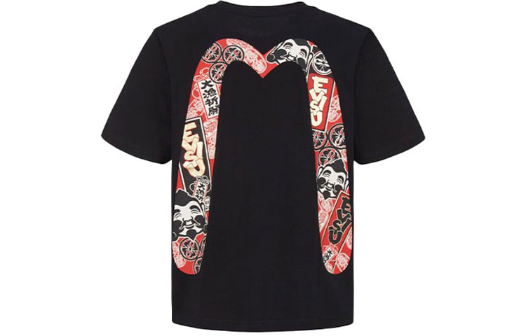 Lookbook EVISU Camiseta Negra con Daikokuten, Gran M y Estampado de Cabeza de Buda. 2ESHTM1TS620XX