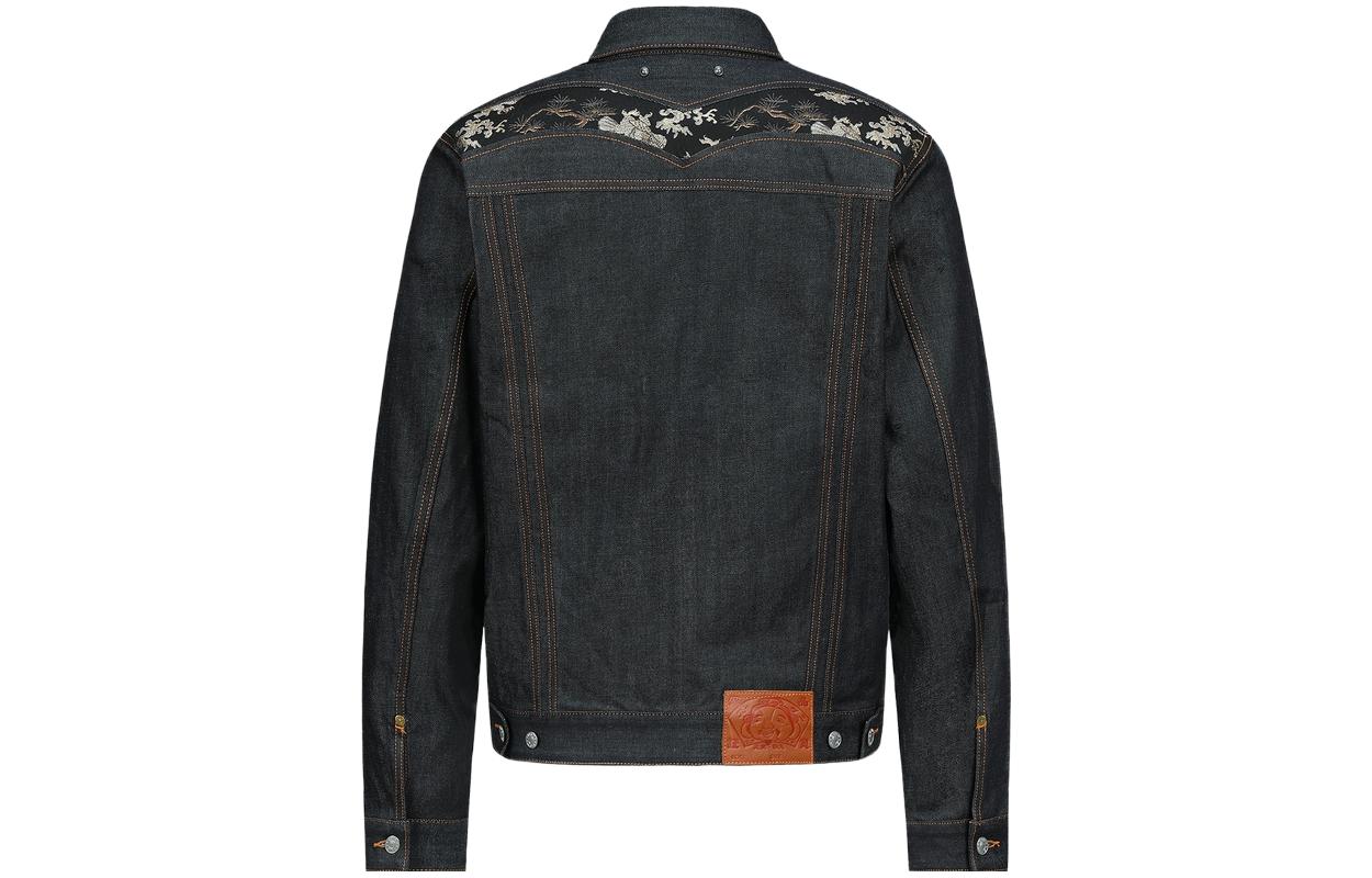 Lookbook Chaqueta de Mezclilla EVISU con Logotipo Estampado y Bordado. 2ESHTM3DJ785XXCT