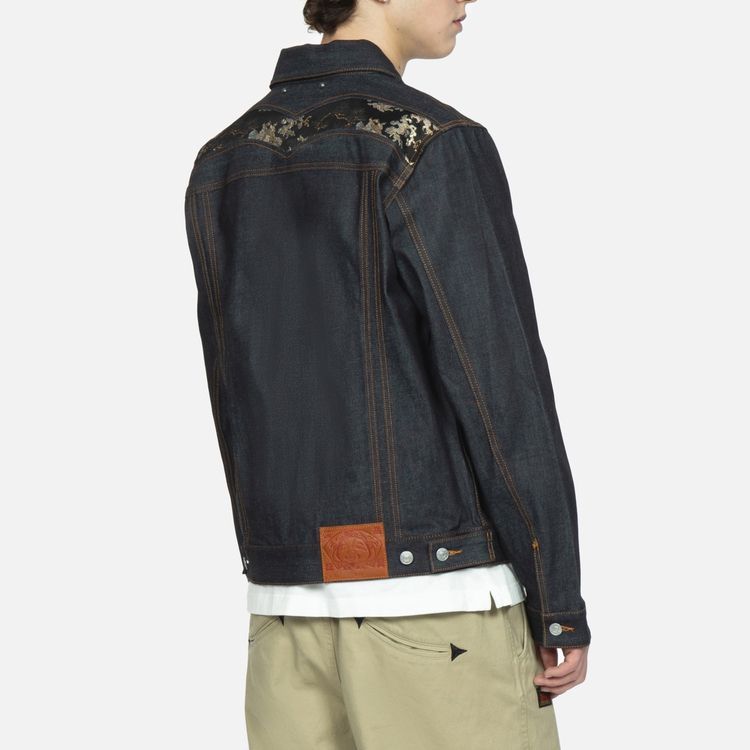 Sizing Chaqueta de Mezclilla EVISU con Logotipo Estampado y Bordado. 2ESHTM3DJ785XXCT