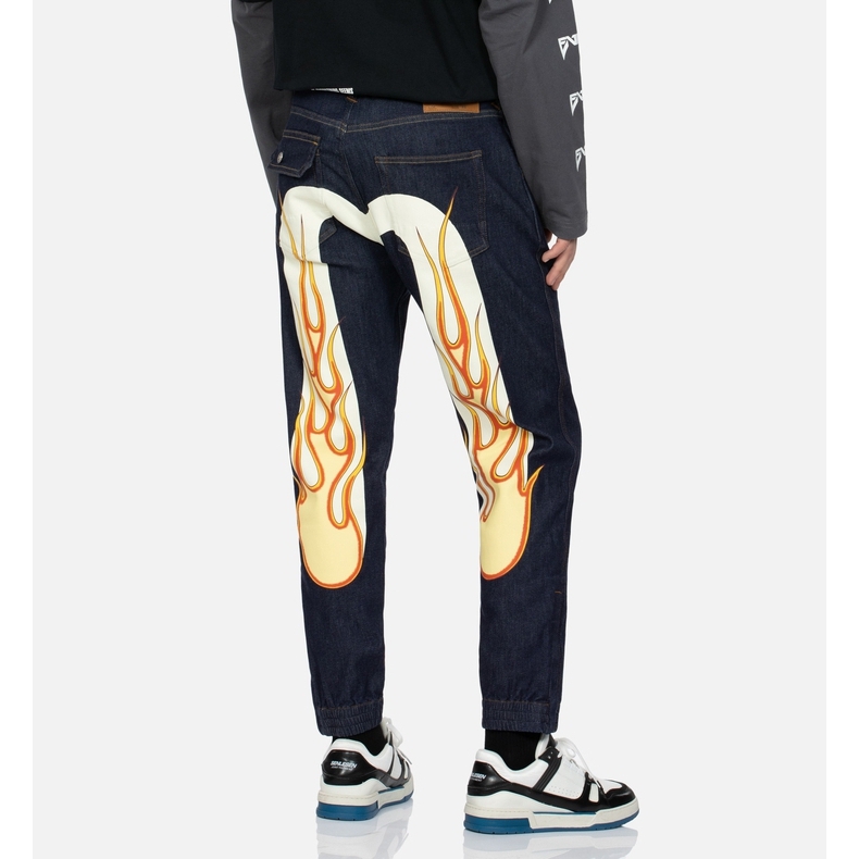 Shop 에비수 디스트레스드 플레임 미드라이즈 릴렉스드 스트레이트 핏 청바지 2ESHTM3JO216RXCX