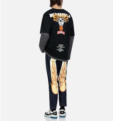 에비수 디스트레스드 플레임 미드라이즈 릴렉스드 스트레이트 핏 청바지 2ESHTM3JO216RXCX Sizing 에비수 디스트레스드 플레임 미드라이즈 릴렉스드 스트레이트 핏 청바지 2ESHTM3JO216RXCX