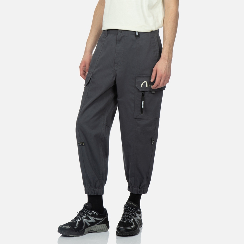 Shop Pantalones Jogger Cargo EVISU Gris Oscuro con Letra Estampada. 2ESGNM3PO234FFCT