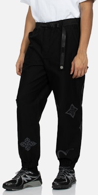 EVISU ロゴ総柄 リラックスフィット ジョガーパンツ 2ESGNM4PO5116RXCT Shop EVISU ロゴ総柄 リラックスフィット ジョガーパンツ 2ESGNM4PO5116RXCT