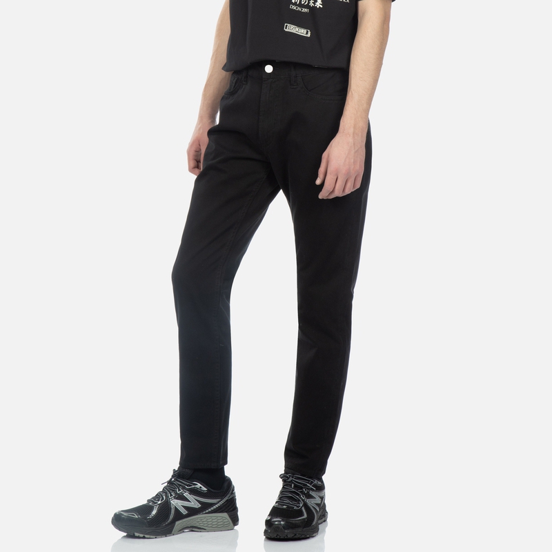 Shop 에비수 슬림핏 블랙 진 시걸 로고 자수. 2ESGNM3PT21917CT