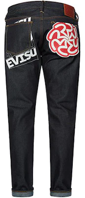 EVISU Jeans Tapered dengan Cetak Seagull Warna Denim Biru. 2EAHTM0JE10117 Buy EVISU Jeans Tapered dengan Cetak Seagull Warna Denim Biru. 2EAHTM0JE10117