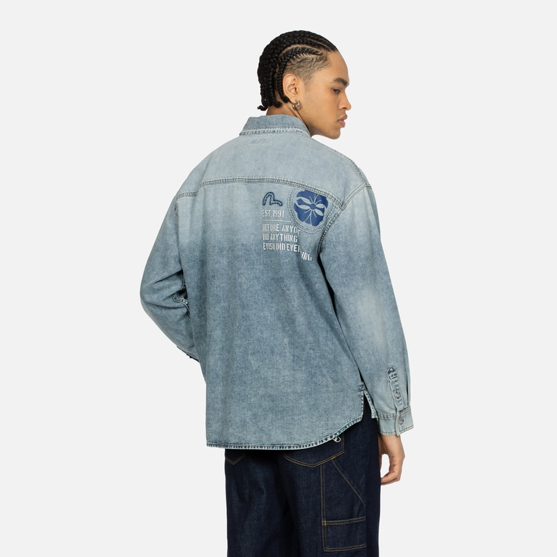 Purchase EVISU Kemeja Denim Lebar dengan Jahitan Tangan dan Reka Bentuk Multi-Cetakan 2ESHTM4DL8012LFDN