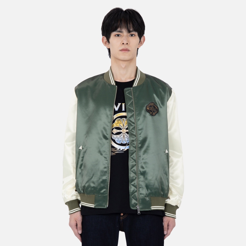 Shop 에비수 AW22 코이 자수 퀼팅 봄버 재킷 - 다크 아미 그린. 2EAHTM2JK765XXPQ