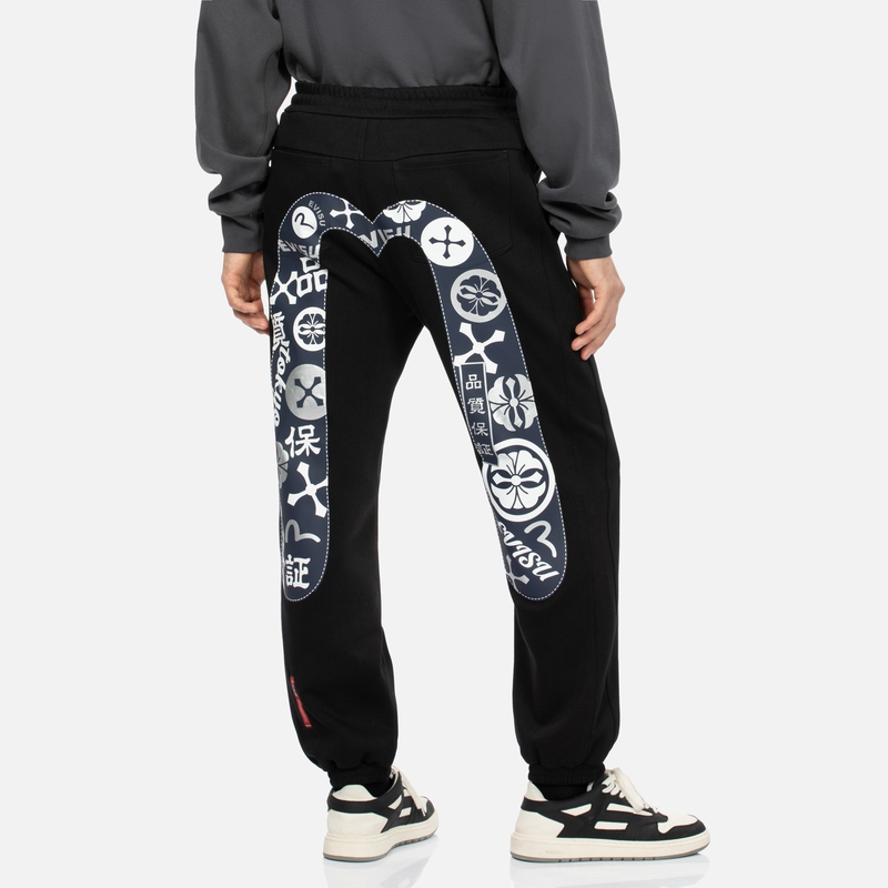 Shop EVISU 秋冬23 大M印花全版設計休閒運動褲 2EAHTM3SP7072STCN