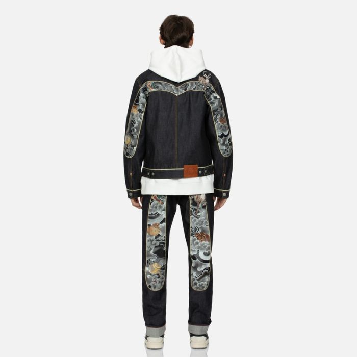 Details for EVISU AW23 藍色丹寧外套 刺繡福鹿與寶物設計. 2EAHTM3DJ7006XXCS