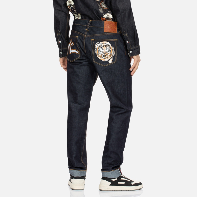 Shop EVISU 秋冬23 达摩贴标修身牛仔裤 深蓝色 2EAHTM3JE105217CT