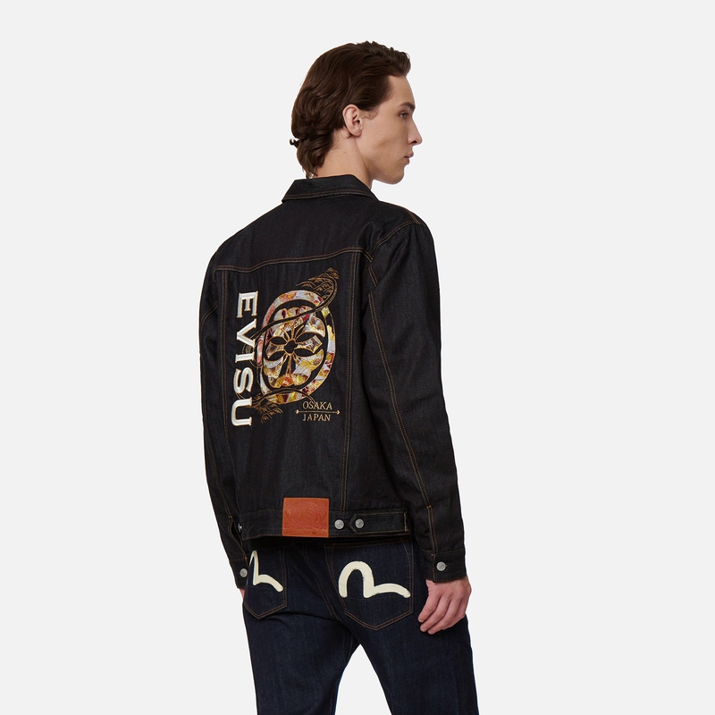 Purchase Chaqueta Vaquera Azul Bordada con Patrón de Koi EVISU AW23. 2EAHTM3DJ1931XXCT