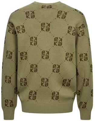 EVISU AW23 Suéter Beige Ancho de Punto con Logo Bordado. 2EAGNM3SR5168LFAW Lookbook EVISU AW23 Suéter Beige Ancho de Punto con Logo Bordado. 2EAGNM3SR5168LFAW