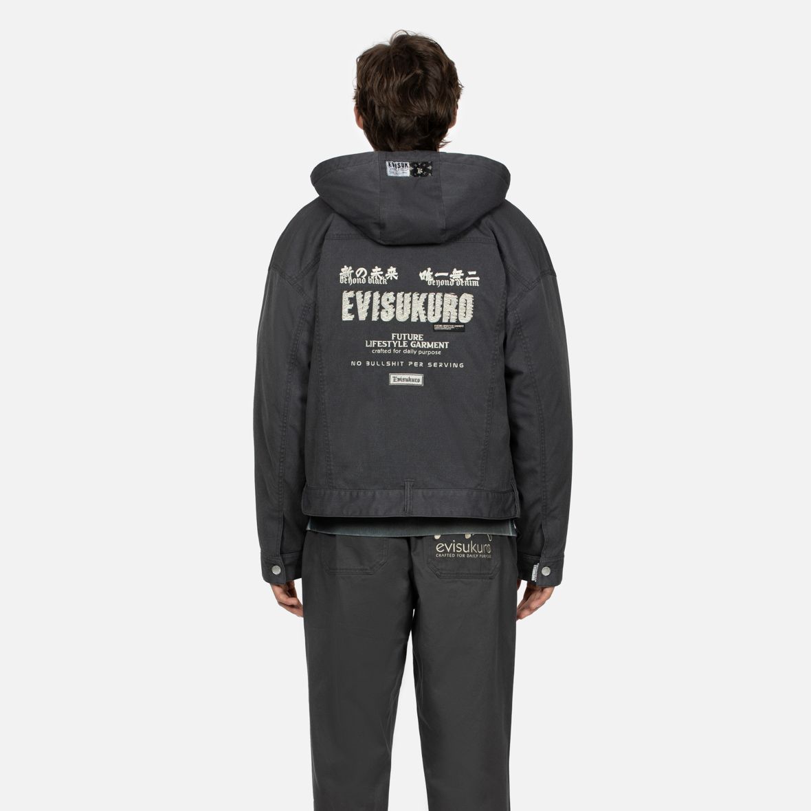 EVISU AW23 Logo Embroidered Quilted Jacket for Men Deep Gray 2EAGNM3JK5109RXPQ 圖 6