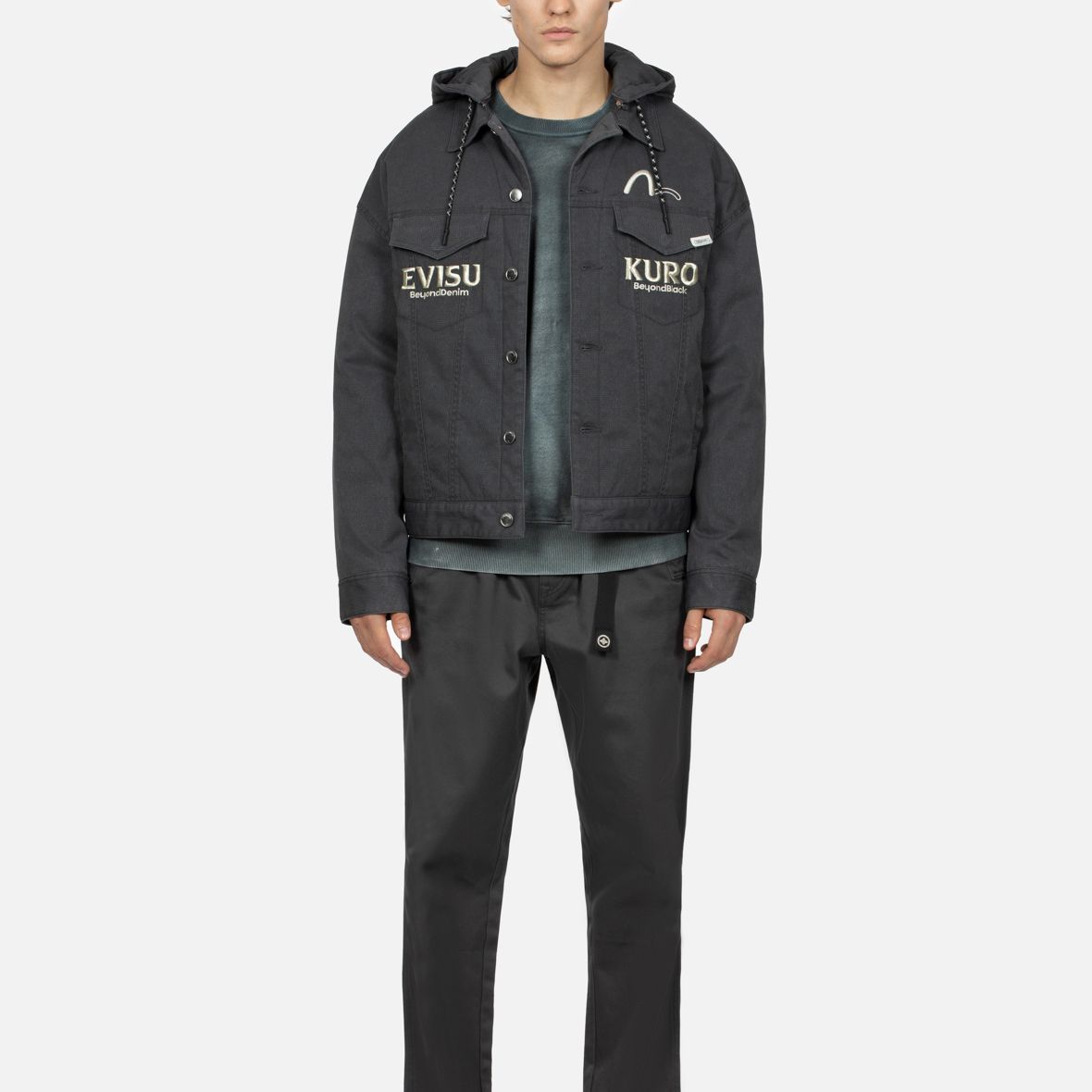 EVISU AW23 Logo Embroidered Quilted Jacket for Men Deep Gray 2EAGNM3JK5109RXPQ 圖 7