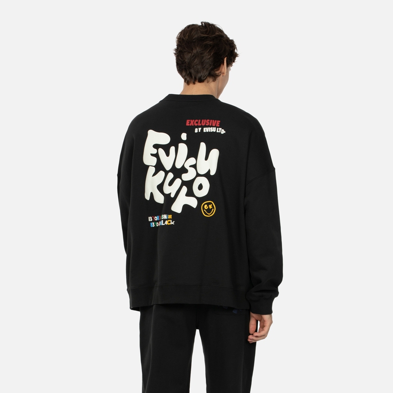 EVISU AW23 Oversized Pullover Crewneck Sweatshirt Men Black with PU Letter Print 2EAGNM3SW5229OSFL 圖 4