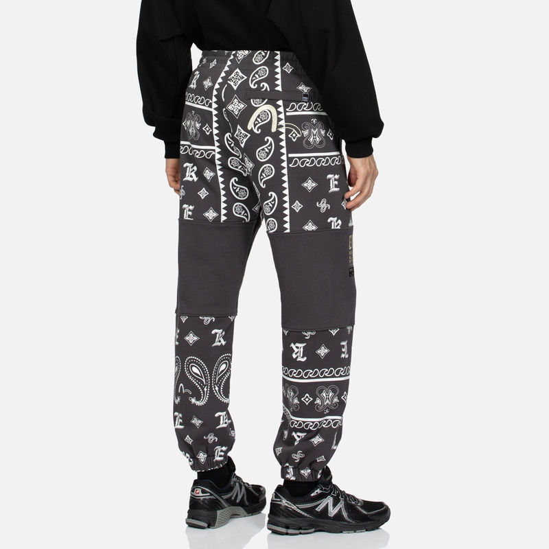 Purchase EVISU AW23 男款佩斯利花紋與標誌印花寬版運動長褲 2EAGNM3SP5286RXCT