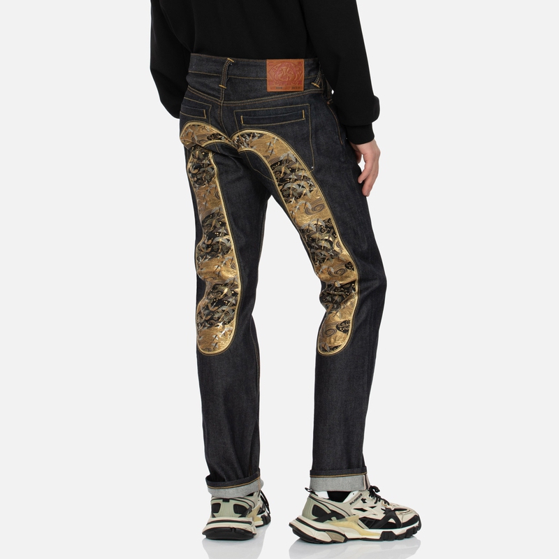 Shop EVISU FW2024 鶴繡直筒牛仔褲 深藍色. 2EAHTM4JE701208DP