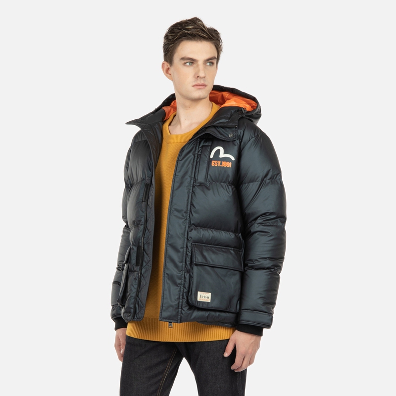 EVISU FW22  Black Daruma Print Hooded Down Jacket. 2EAHTM2NJ753XXPL 圖 4