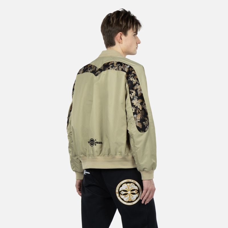 EVISU FW22  Letter Print Pilot Jacket Beige 2ESHTM3JK105RXNY 圖 5