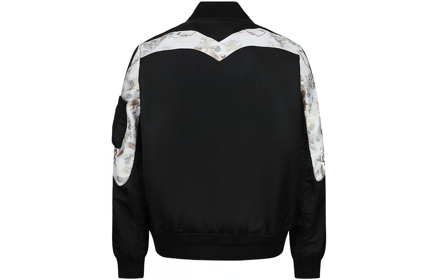 Lookbook 에비수 FW22 자카드 레터 프린트 블랙 봄버 재킷 2ESHTM3JK104RXNY