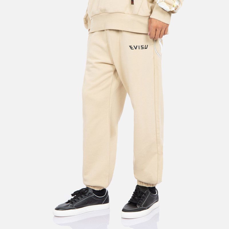 Shop EVISU FW22 鲤鱼印花休闲裤 束脚运动裤. 2EAHTM2SP325STCT