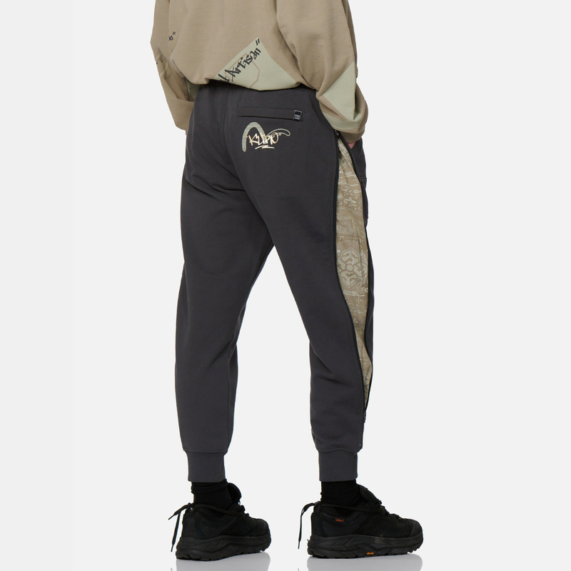 Purchase EVISU FW22 素描印花側拉鏈男士運動褲 深炭灰色. 2EAGNM2SP461STCTDKCH