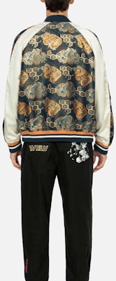 Chaqueta Completa EVISU FW23 Hombre con Bordado Dorado y Patchwork Jacquard. 2EAHTM3JK7017LFPXMUNA Purchase Chaqueta Completa EVISU FW23 Hombre con Bordado Dorado y Patchwork Jacquard. 2EAHTM3JK7017LFPXMUNA
