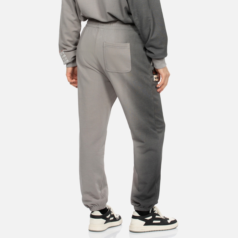 Shop EVISU 塗鴉海鷗圖案直筒休閒長褲 男款 2EAHTM3SP8050STCT