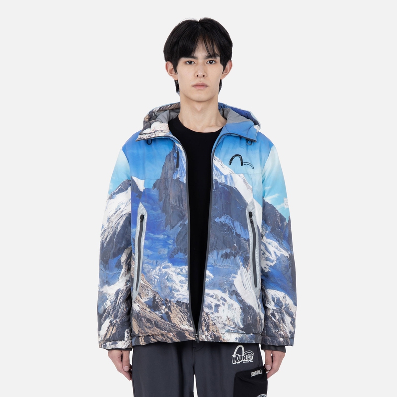 Shop EVISU KURO FW22 雪山印花羽絨外套 多色款 2EAGNM2NJ704XXPL