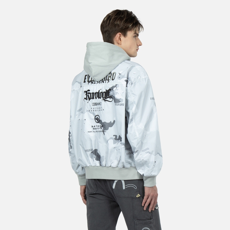 Purchase 에비수 쿠로 SS23 멀티컬러 카모플라주 봄버 재킷 패션. 2ESGNM3JK753LFCN