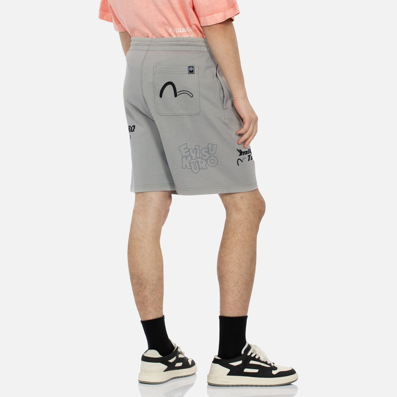 Purchase EVISU KURO SS24 Celana Pendek Wide-Leg dengan Multilogo & Slogan Print. 2ESGNM4ST5244RXCT