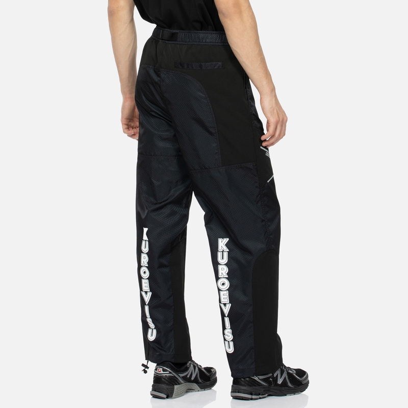 Shop EVISU KURO SS24 拼接标志常规版型休闲长裤 2ESGNM4PJ5017XXSN