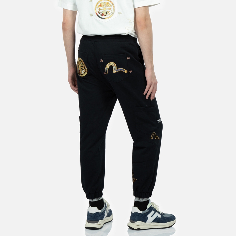 EVISU SS23  Black Multi-Pocket Knit Jogger Pants with Brocade Patches. 2ESHTM3SP560LFCT 圖 5