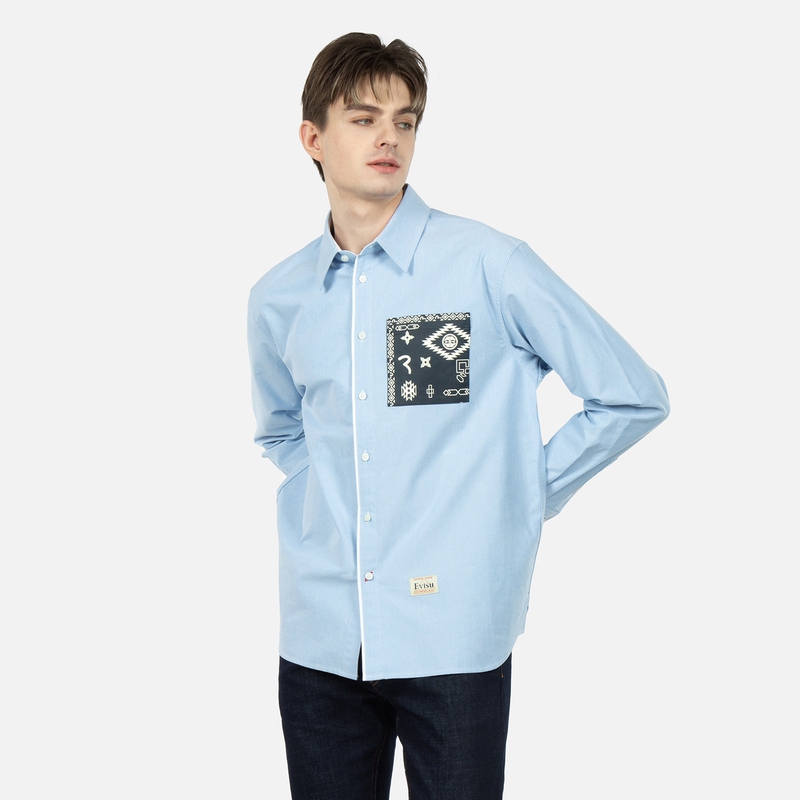 Shop EVISU SS23 Kemeja Lengan Panjang Oxford Patch Burung Camar - Biru 2ESHTM3SL115RXCT
