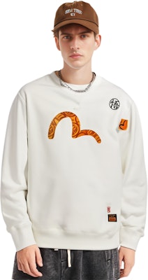 EVISU x 七龍珠聯名款白色圖案圓領長袖男士棉衫。 2EADRM1SW305LFCT Shop EVISU x 七龍珠聯名款白色圖案圓領長袖男士棉衫。 2EADRM1SW305LFCT