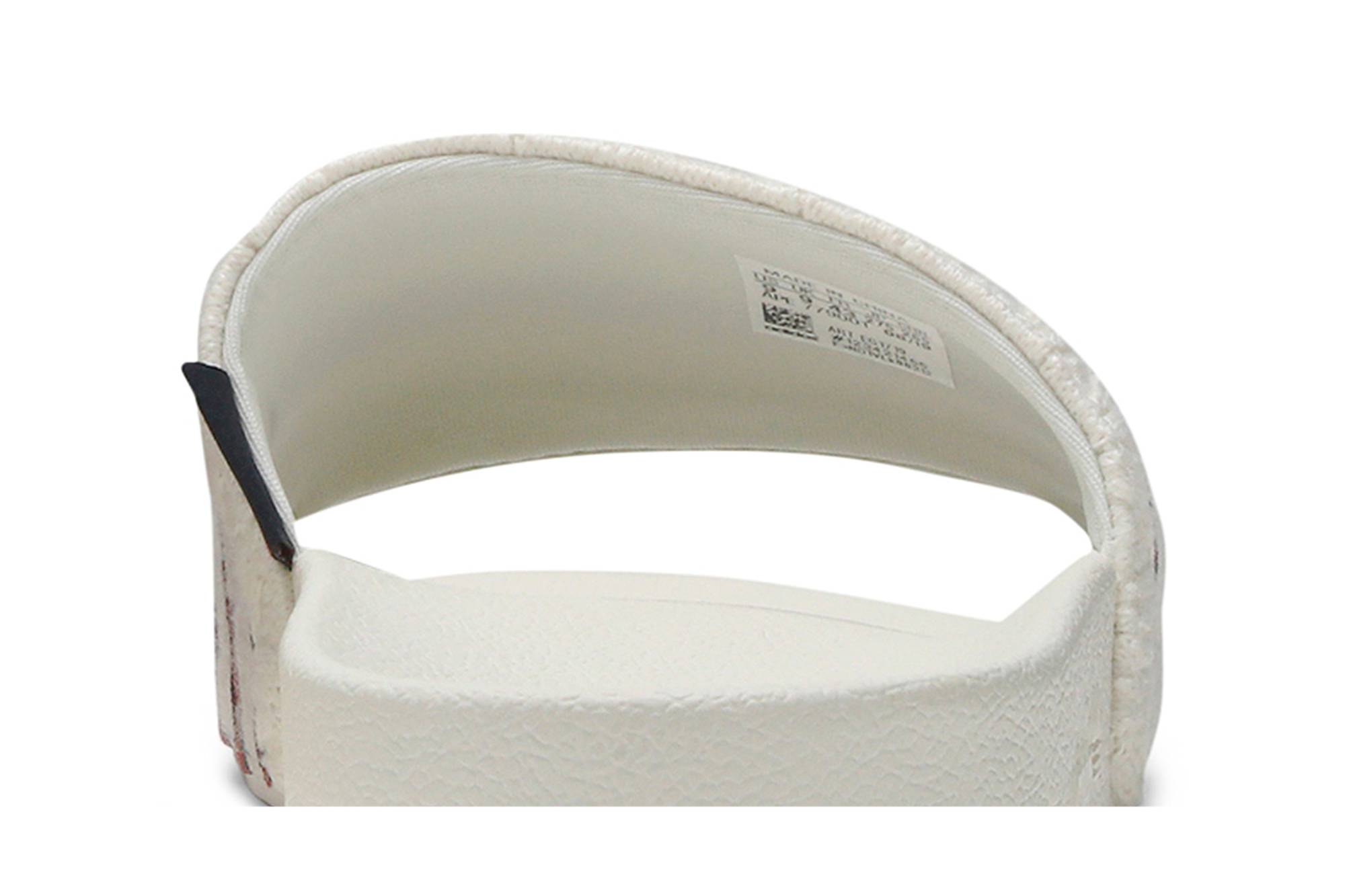 Sizing 엑스트라 버터 x 아디다스 컨소시엄 아딜렛 '오프 화이트' EG1719