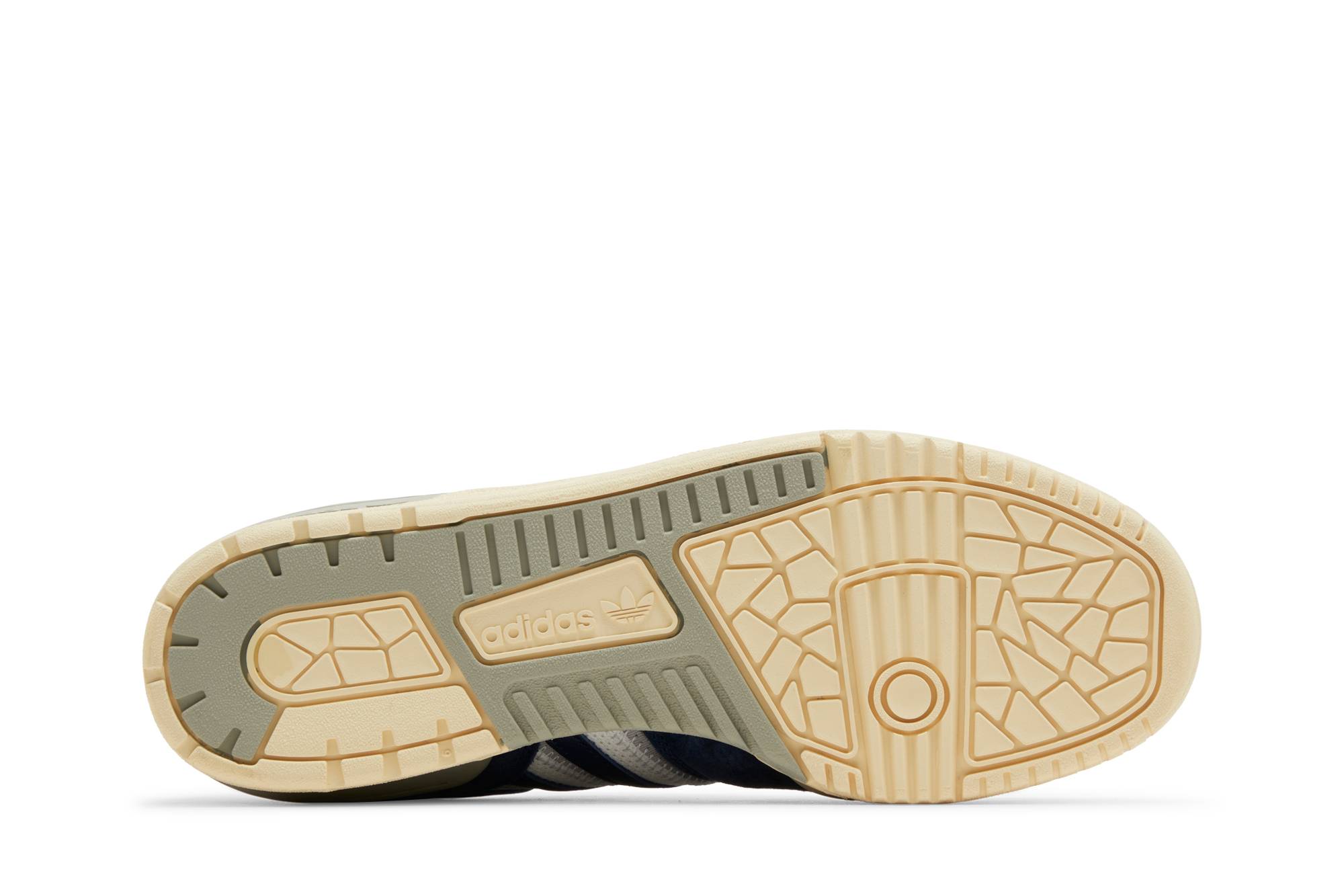 Shop Extra Butter x 阿迪达斯 Rivalry Low '纽约游骑兵 系列对决' ID2870